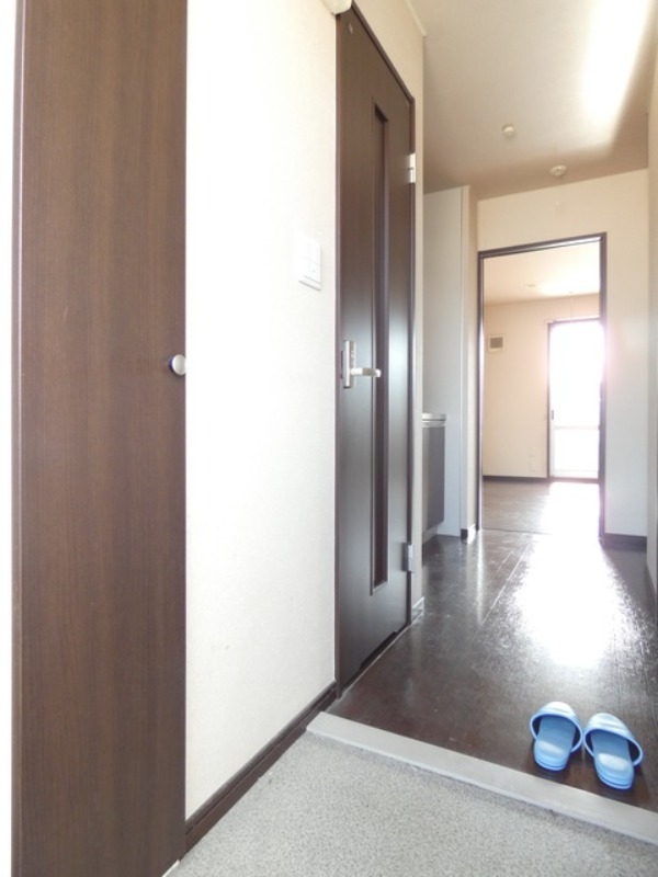 玄関　図面と現状に相違がある場合には現状を優先