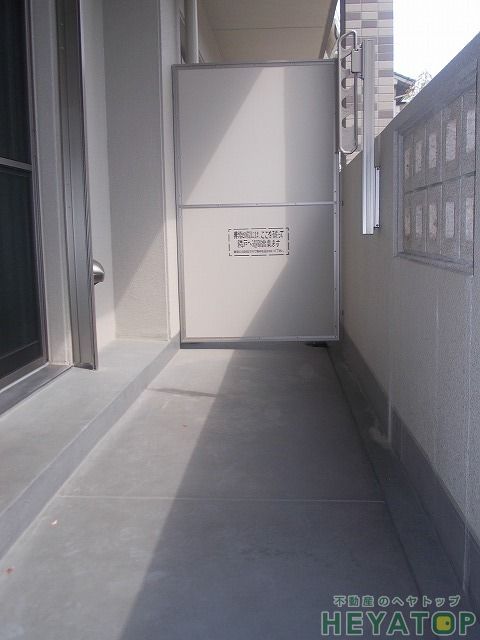 バルコニー　南向きバルコニー（同仕様写真）