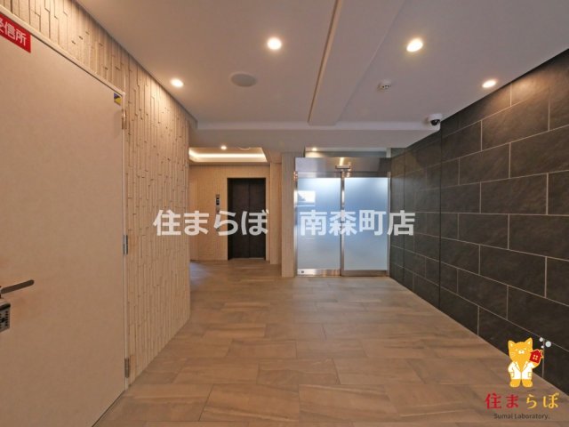 エントランス　「暮らしの設計図は、ここから始まります。」