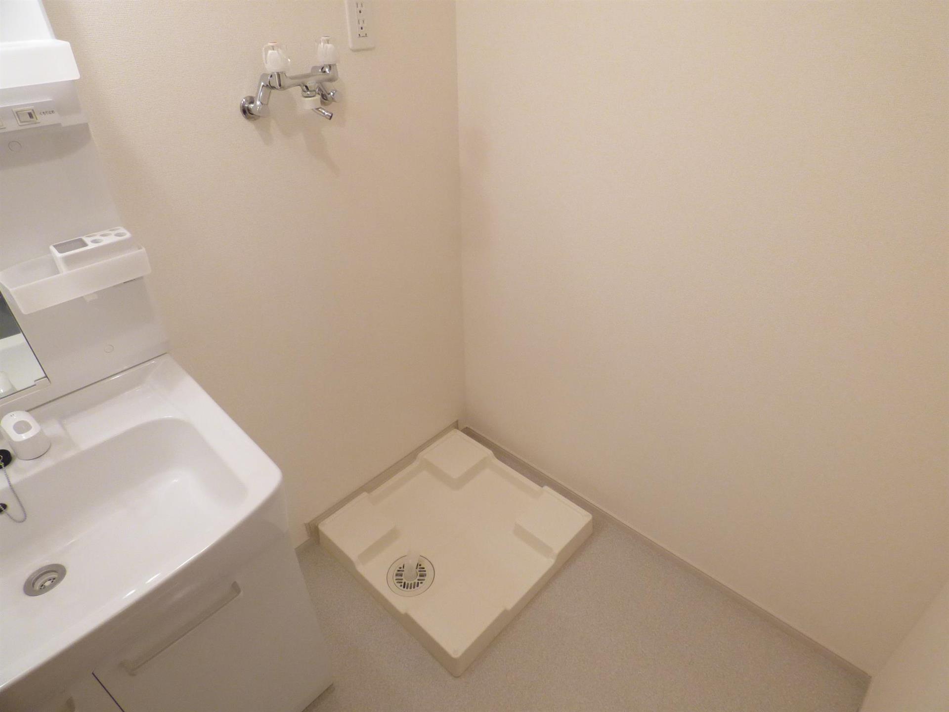 居室・リビング　室内洗濯機置場