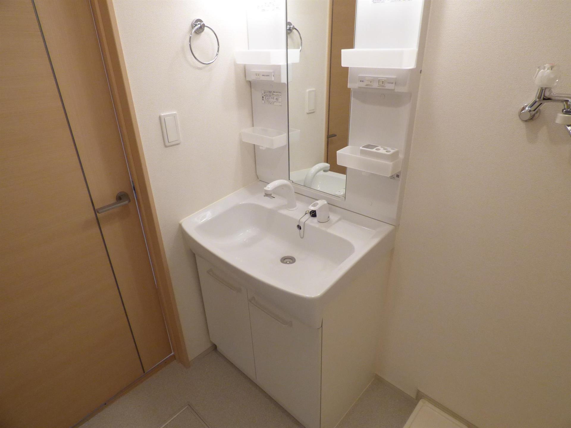 洗面設備　洗面化粧台