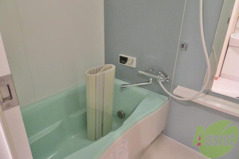 バス・シャワールーム　バスルームは一日の疲れを癒す大切な場所です。