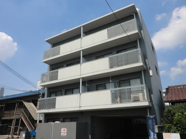 建物外観　綺麗な外観ですよ。