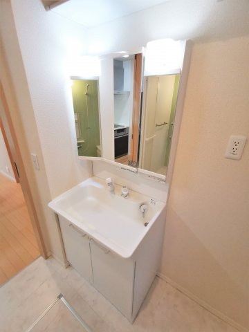 洗面設備　同物件、類似間取りのイメージ写真です