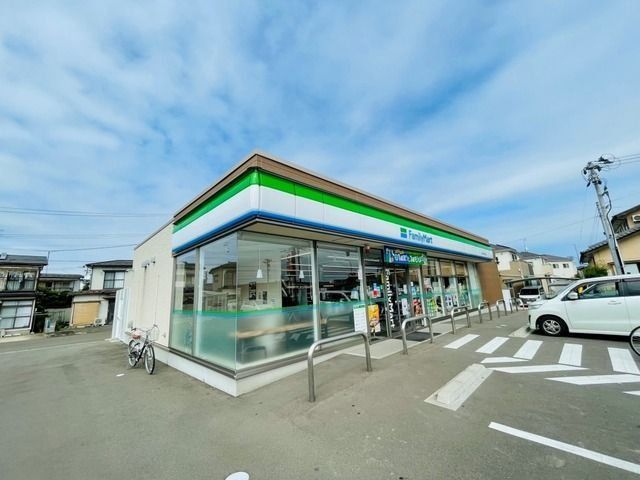 コンビニ　ファミリーマート仙台東中田四丁目店（コンビニ）まで530m
