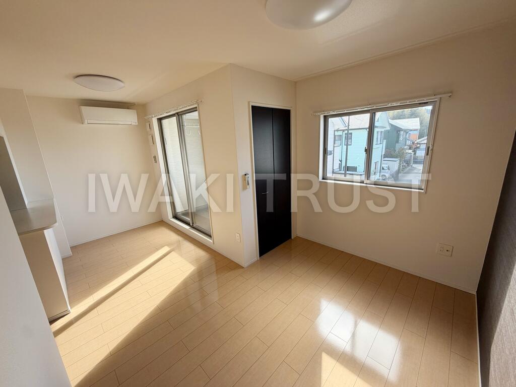 居室・リビング　※同型タイプの写真です