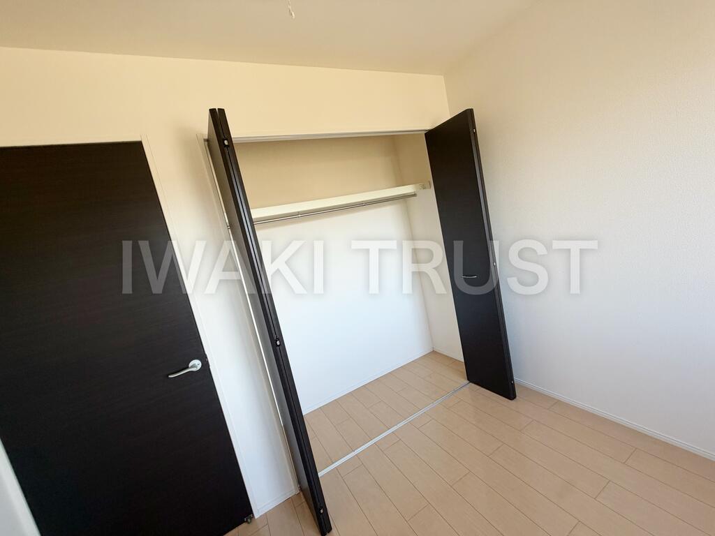 収納　※同型タイプの写真です