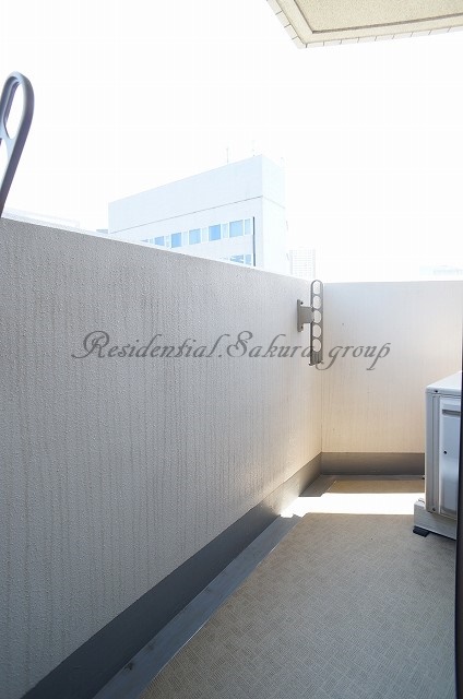 バルコニー　暖かな日差しのふりそそぐバルコニー♪