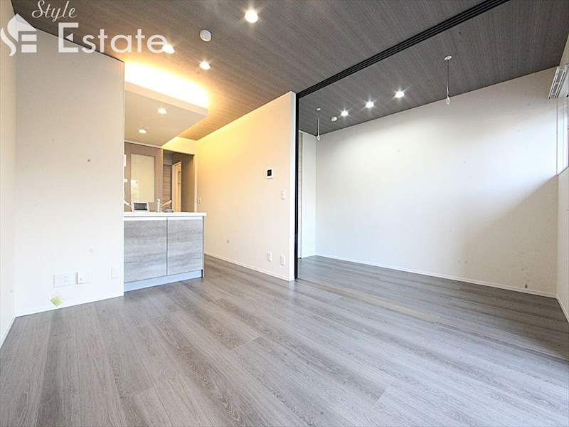 居室・リビング　内装