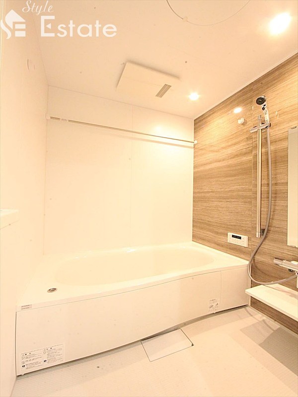 バス・シャワールーム　バスルーム