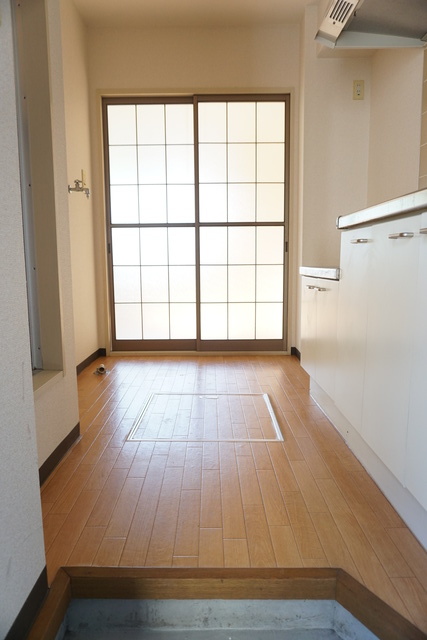 玄関　すっきりシンプルな玄関スペースです！