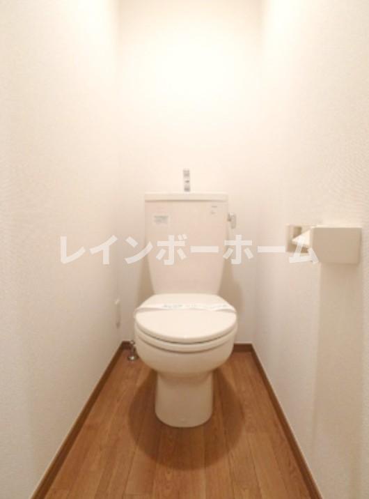 トイレ　トイレもきれいです