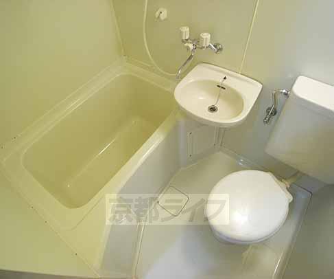 バス・シャワールーム　きれいなユニットタイプです・