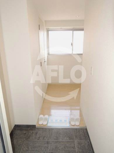 玄関　南堀江アパートメントグランデ　玄関