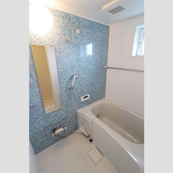 バス・シャワールーム　ゆったり過ごせるお風呂です