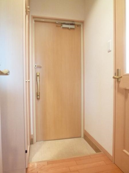 玄関　明るい玄関です