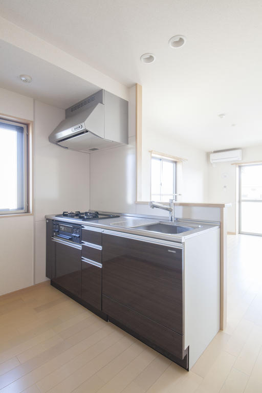 キッチン　3口コンログリル付システムキッチン