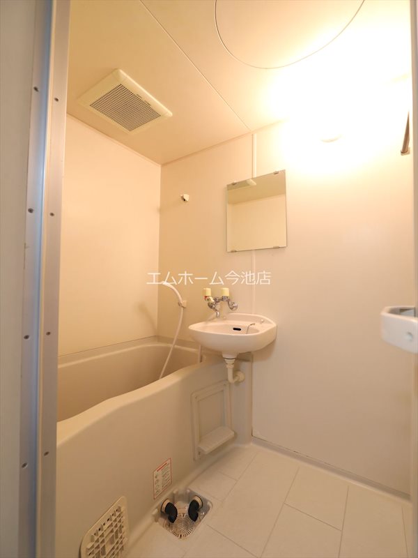 バス・シャワールーム　バスルーム　洗面付き