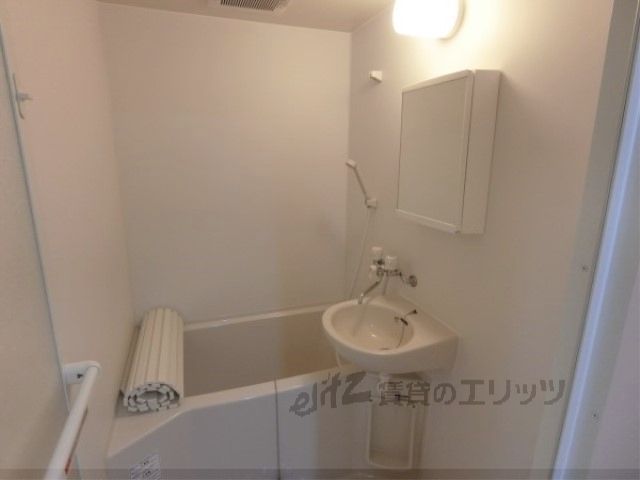 バス・シャワールーム　風呂