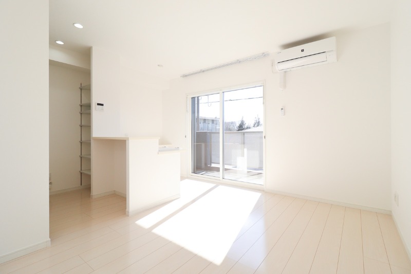 居室・リビング　図面と現状に相違がある場合には現状を優先