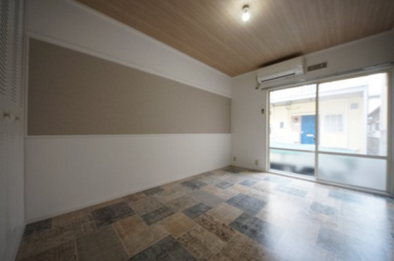 居室・リビング　※他号室の写真です