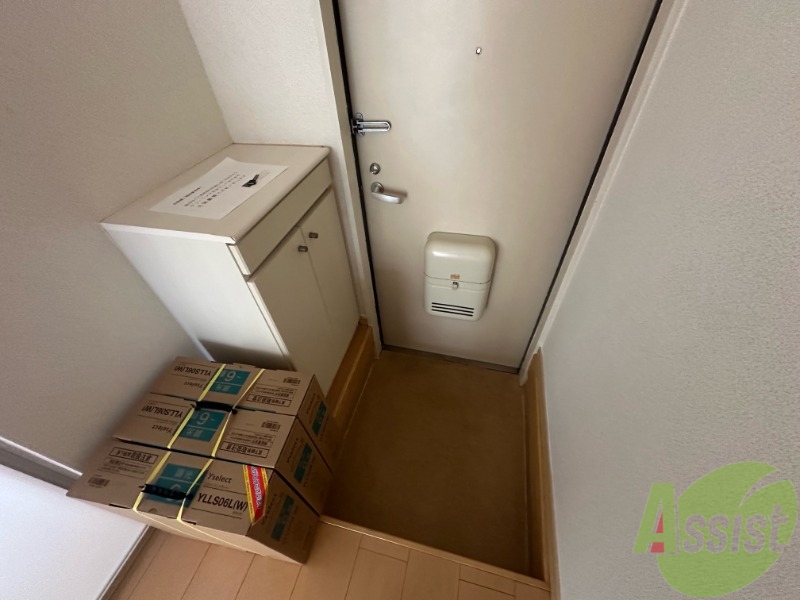 玄関　玄関でございます。毎日の出入りはこちらから。