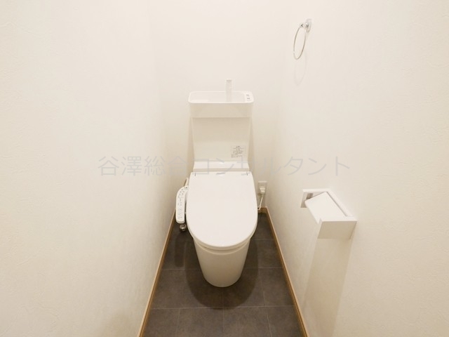 トイレ　温水洗浄便座