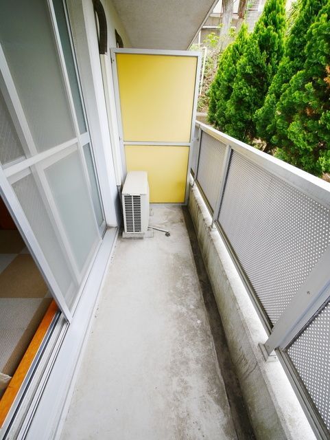 バルコニー　同シリーズ