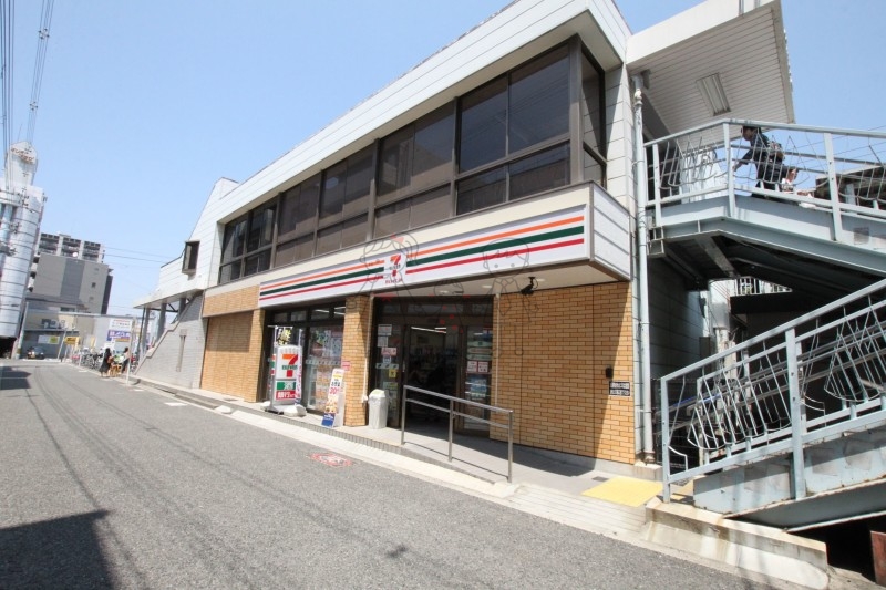 コンビニ　セブンイレブンハートインJR杉本町駅西口店（コンビニ）まで97m