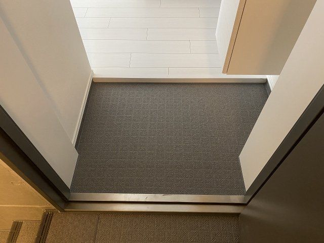 玄関　※同物件参考写真