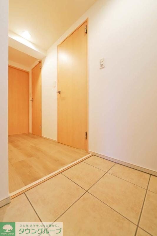 玄関　お部屋探しは株式会社　タウンハウジング　までお気軽にお問合…