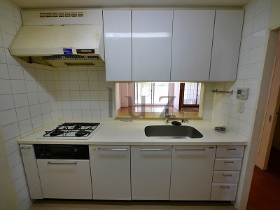 キッチン　快適な調理スペースでお料理もはかどります！