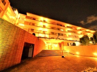 建物外観　2001年築の綺麗な分譲マンションです