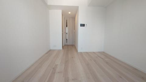 居室・リビング　室内