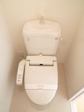 トイレ　★やっぱり洗浄便座★