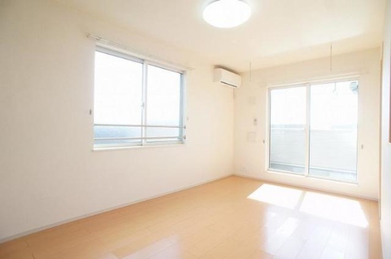 居室・リビング　図面と現状に相違がある場合には現状を優先