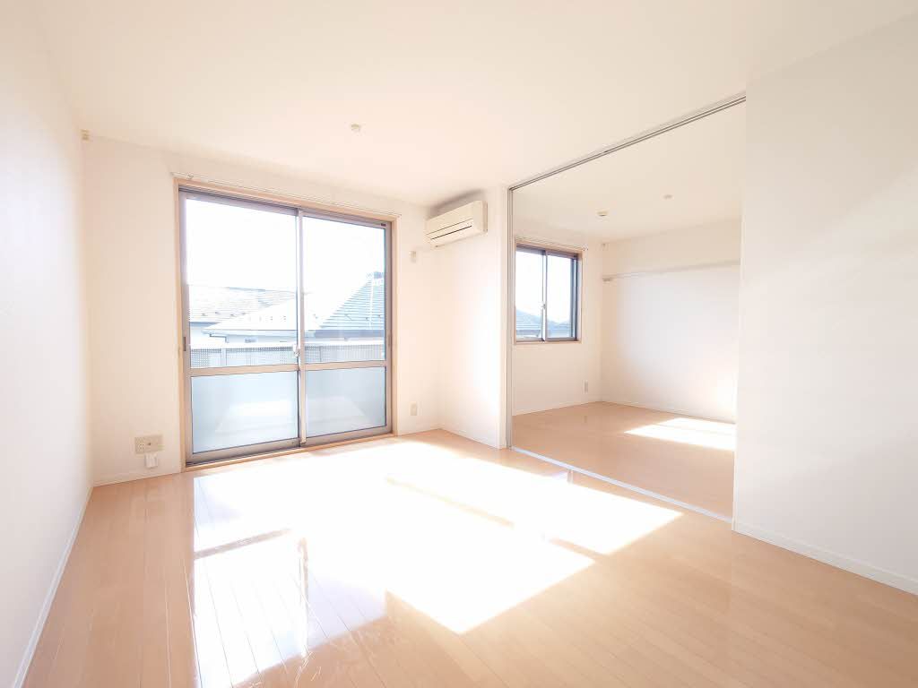 居室・リビング　リビング