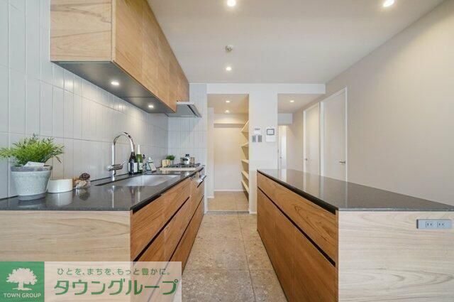 キッチン　※完成イメージパースです