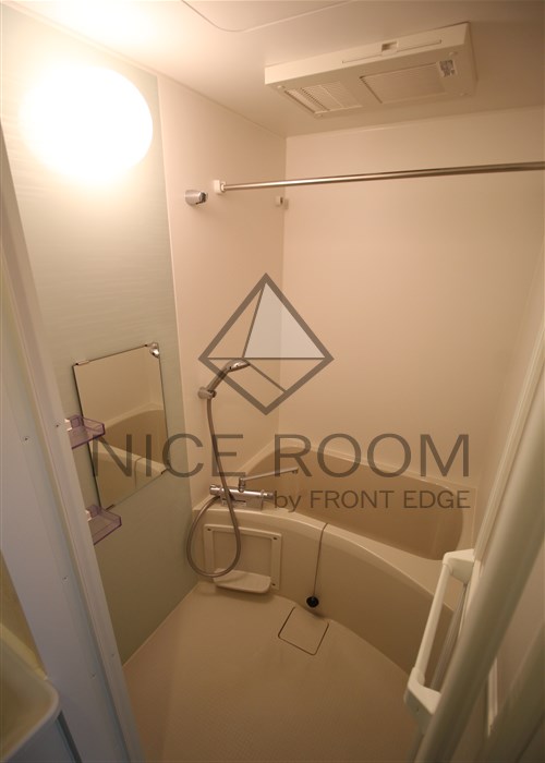 バス・シャワールーム　LIVIAZ NAMBA AIRY　風呂