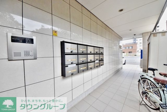 エントランス　お問合せはタウンハウジングまで！※現地待合わせ相談可能