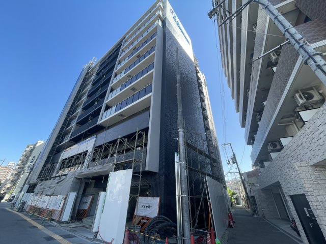建物外観　建設中