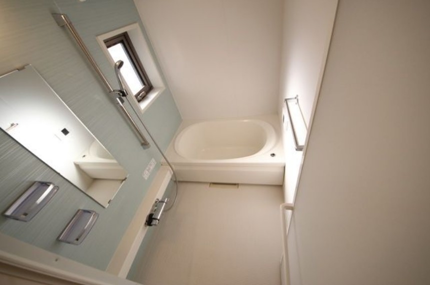 バス・シャワールーム　清潔な浴室！