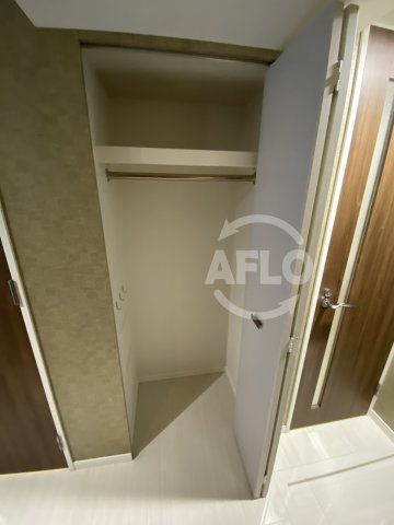 収納　ファーストフィオーレ東梅田　物入れ