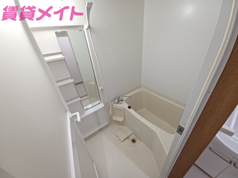 バス・シャワールーム　同型参考写真