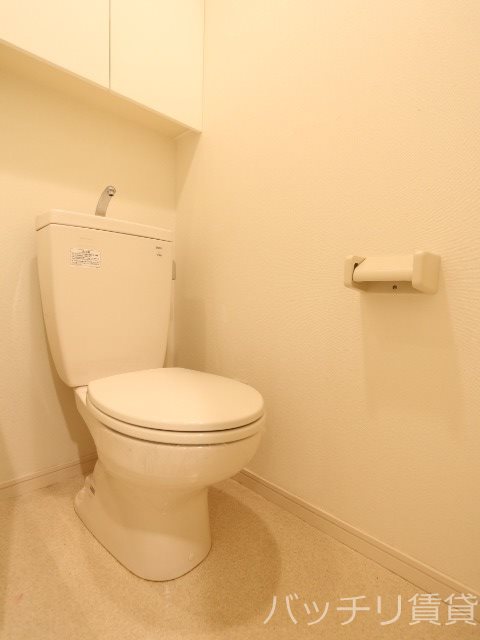 トイレ　同型タイプのため、現状を優先いたします。