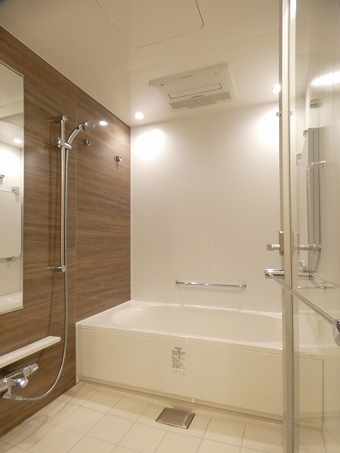 バス・シャワールーム　バス