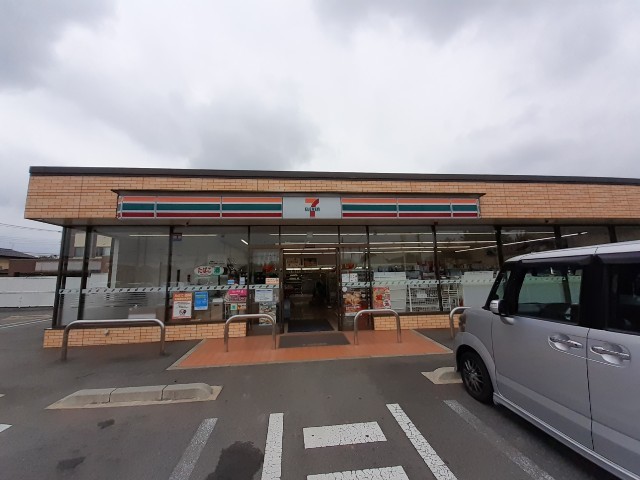 コンビニ　セブンイレブン前橋小相木町店（コンビニ）まで280m