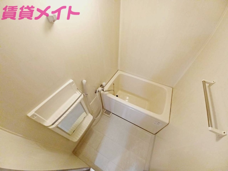 バス・シャワールーム　同タイプの部屋写真です