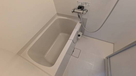 バス・シャワールーム　※別部屋の写真です