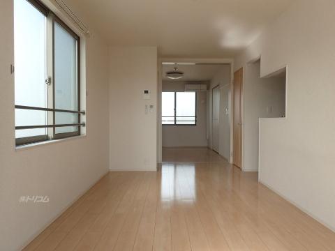 居室・リビング　対面キッチン仕様のLDK